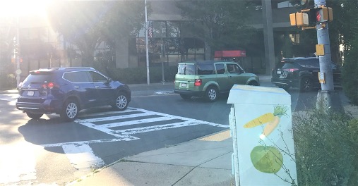 Figure 10
Traffic backed up on Main Street north of the intersection. Figure 10
Traffic backed up on Main Street north of the intersection.